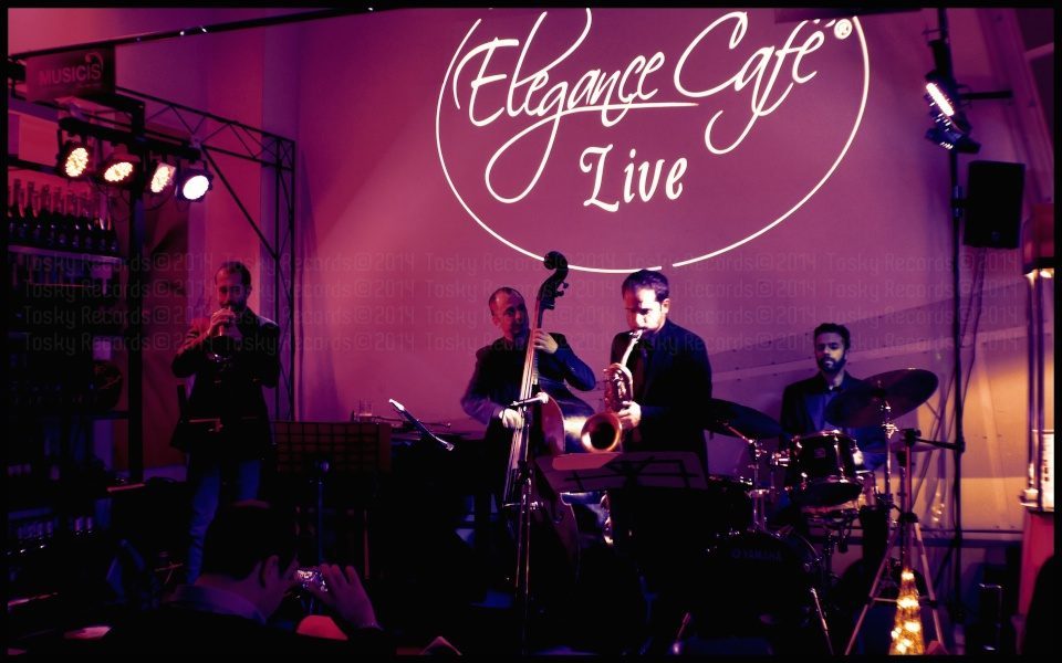 Live at Elegance Cafe_1